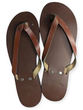 Vintage Brown Leather Flip Flop Sandals - Embossed Logo Size 8 See Measurements